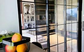 Art Studio Bnb